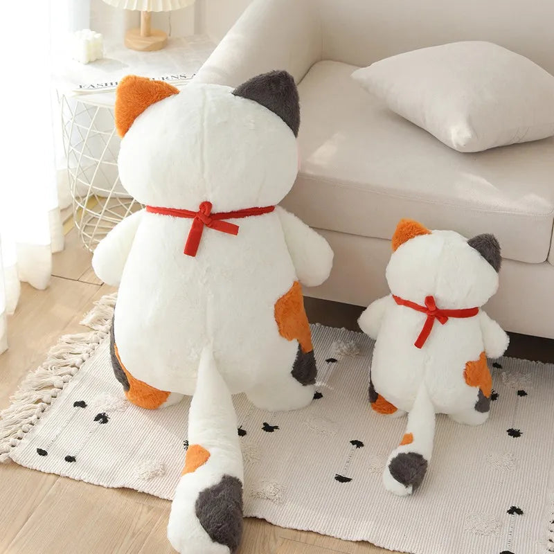 Japan Calling Bring Fortune Cat Plushie Stuffed Animals Flower Orange White Cats Throw Pillow Neck Bell Decor Necklace Toys KAEMEX