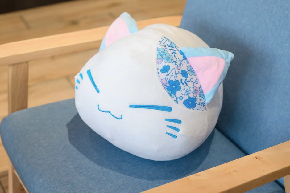 Nunu the Snuggly Cat KAEMEX